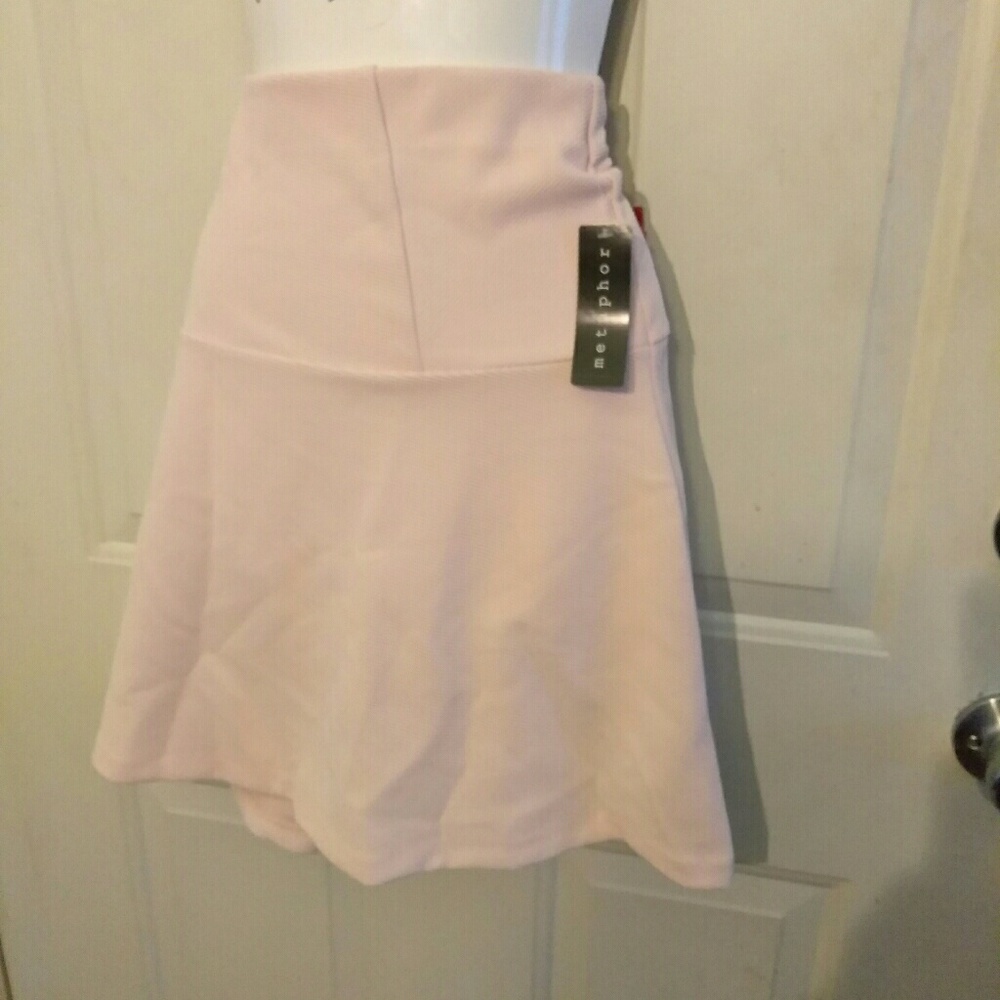 Metaphor pink skirt